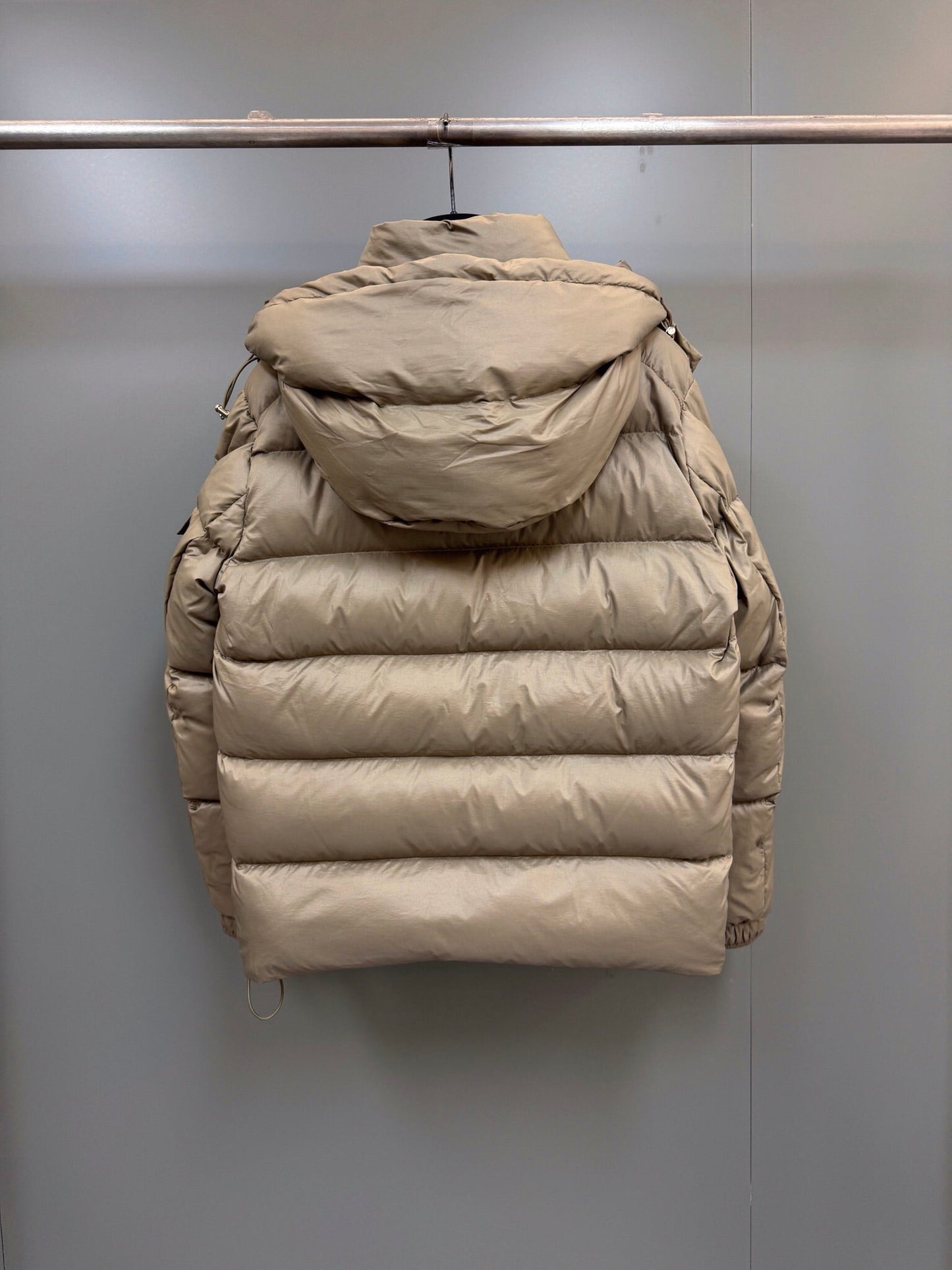 Moncler Maya 70e anniversaire édition spéciale champagne métallisé